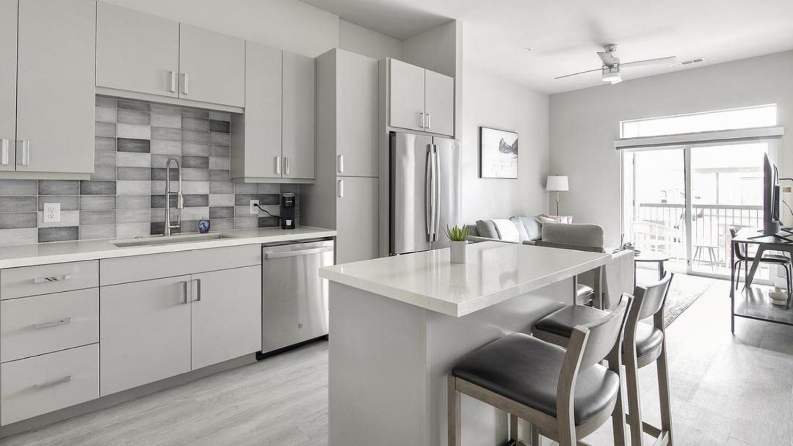 Landing Modern Apartment With Amazing Amenities Austin Esterno foto